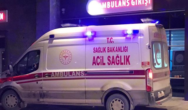Bilecik’te otobüs ile otomobil çarpıştı: 3 yaralı