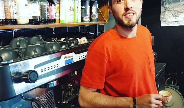 Çanakkale'de tıra çarpan otomobilin sürücüsü hayatını kaybetti