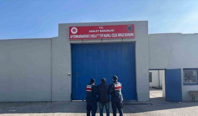 Çeşitli suçlardan aranan 12 kişi tutuklandı