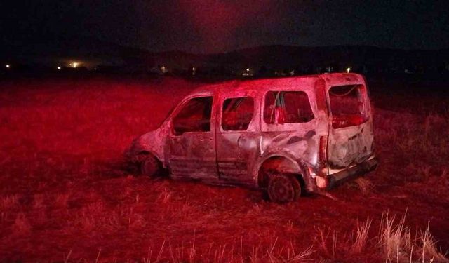 Garajdaki araç ve evde çıkan yangın korkuttu