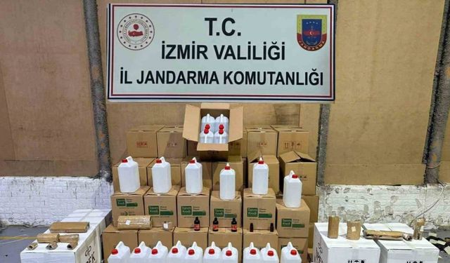 İzmir’de sahte içki operasyonu: 2 bin 850 litre etil alkol ele geçirildi