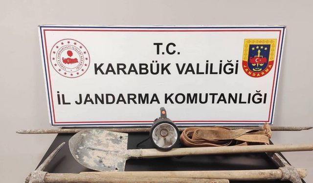 Kaçak kazı yapan 5 kişi yakalandı