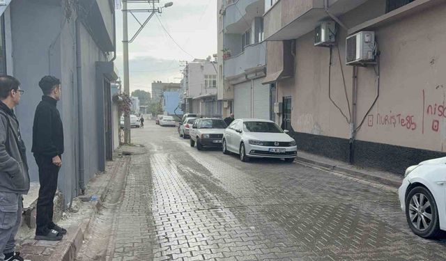 Kahvehaneciyle müşteriler arasında silahlı kavga: 2 ölü, 1 yaralı