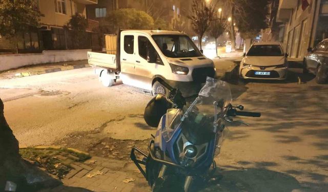 Keşan’da kamyonete çarpan motosiklet sürücüsü yaralandı