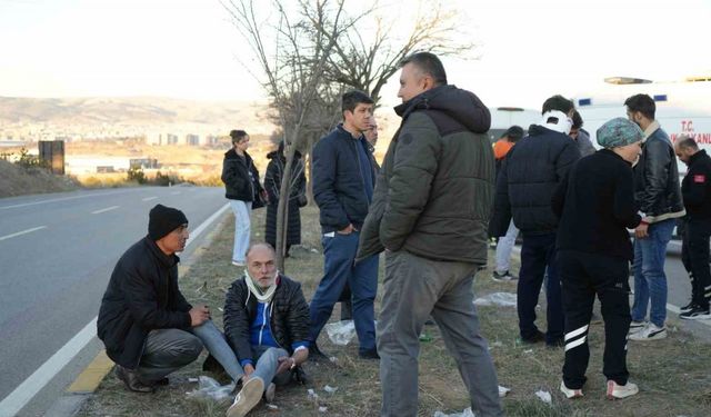 Kırıkkale’de 3 servis aracı çarpıştı: 10 yaralı