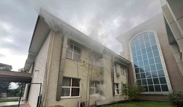 Kocaeli’de ilkokulda yangın paniği