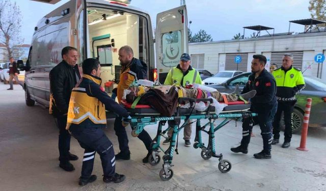 Bursa'da kontrolden çıkan minibüs şarampole yuvarlandı