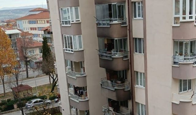 Kütahya’daki yangında ağır yaralanan kadın hayatını kaybetti