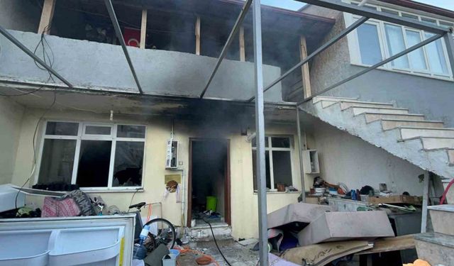 Menteşe’de ev yangını: 1 gözaltı