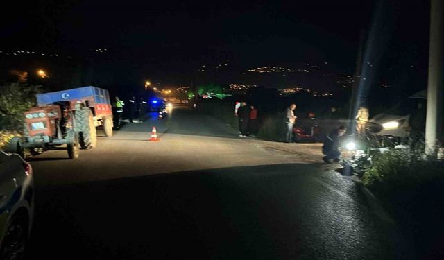 Motosiklet ile traktör çarpıştı: 1 ölü