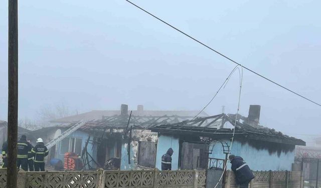 Muratlı’da ev yangını: 1 kişi dumandan etkilendi