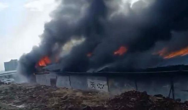 Nurdağı’nda depo yangını