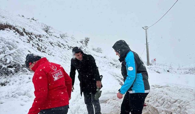 Siirt'te mahsur kalan diyaliz hastası kurtarıldı