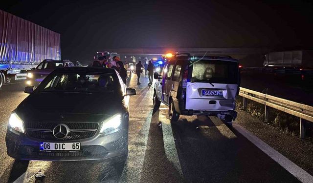 TEM’in Bolu geçişinde 3 araç çarpıştı: 7 yaralı