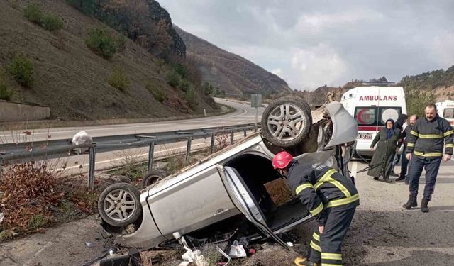 Tokat’ta kontrolden çıkan otomobil ters döndü: 5 yaralı
