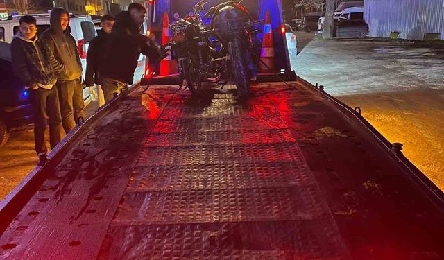 Trafiği tehlikeye atan 3 motosiklet sürücüsüne 87 bin lira ceza