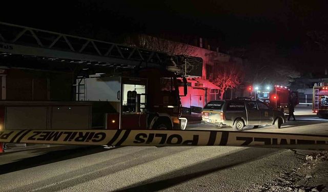 Yalnız yaşayan yaşlı adam yangında hayatını kaybetti