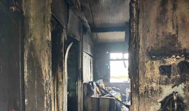 Yangında mahsur kalan yaşlı adam hayatını kaybetti: 2 ay önce bacakları ampute edilmiş