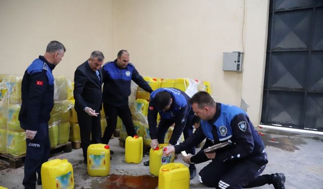 Yurt dışına yağ diye su göndereceklerdi