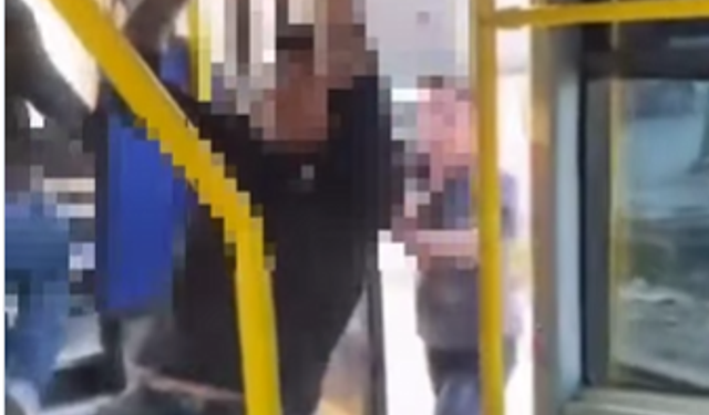 Bursa'da minibüste satır dehşeti!