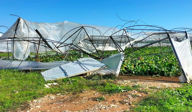 Hortum nedeniyle seralar hasar gördü