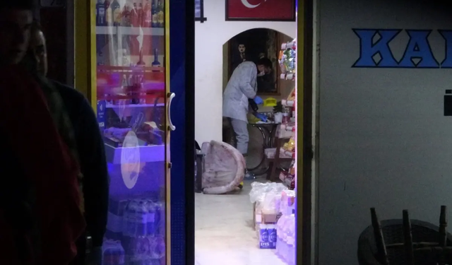 Markette kanlı gece! 2 kişiyi öldürdü, ilk sözleri kan dondurdu