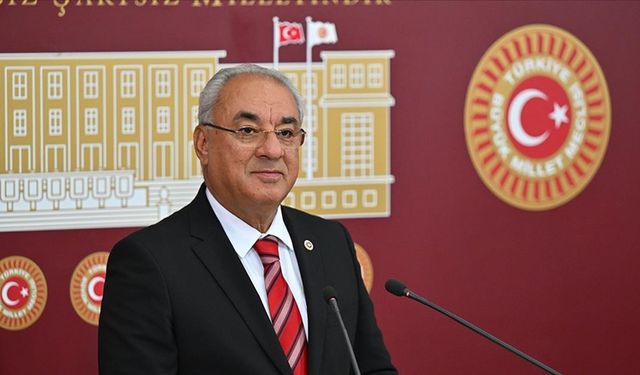 Önder Aksakal'dan TRÇ İttifakına destek