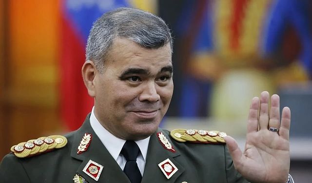 Saldırıda öldüğü iddia edilmişti: Venezuela Savunma Bakanı'ndan 'direniş' açıklaması