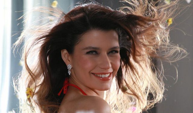 Beren Saat müzik dünyasına adım attı