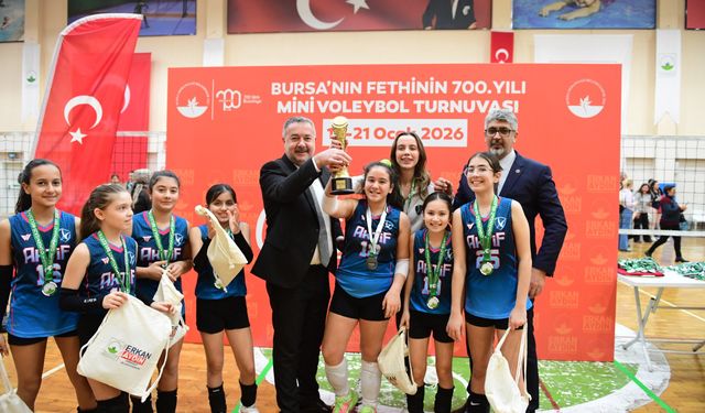 Mini Voleybol Turnuvası’nda ödüller sahiplerini buldu