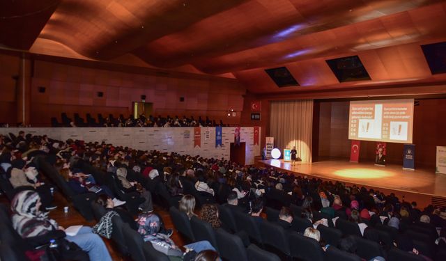 Gençler, büyükşehir ile KPSS'ye hazırlanıyor