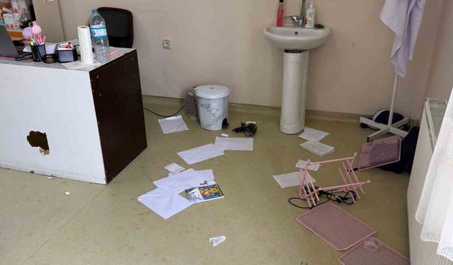 Ağrı'da ASM'de görev yapan doktora muayene odasında yumruklu saldırı