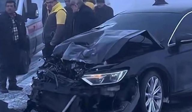 Ağrı'da sis kazaya neden oldu