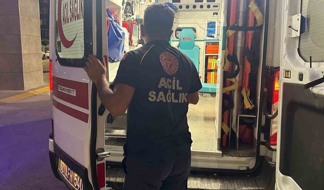 Alkollü ve ehliyetsiz sürücü polisten kaçarken kaza yaptı: 2 yaralı