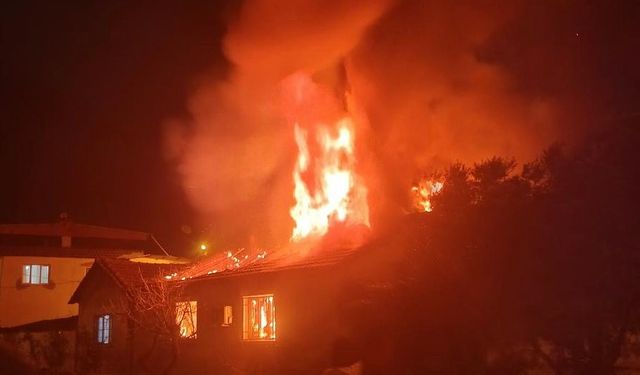 Bayındır'daki yangında ağır yaralanan adam hayatını kaybetti