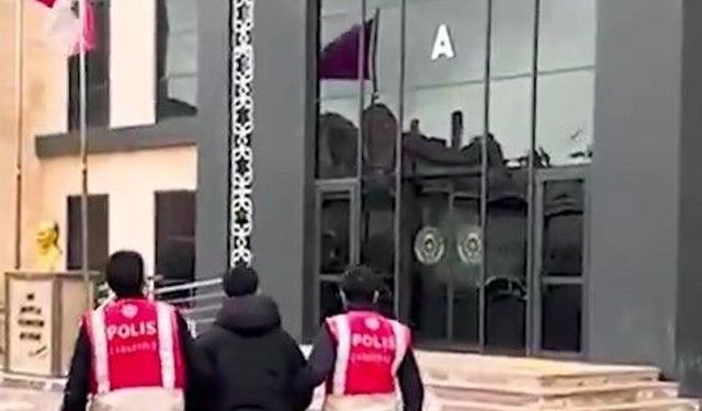 Çanakkale'de bir vatandaşı 4 milyon 500 bin TL dolandıran 3 şüpheli tutuklandı