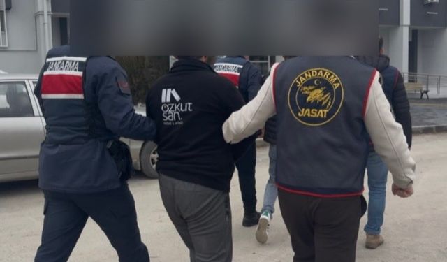 Çorum'da 'boş evlere dadanan hırsızlara JASAT'tan operasyon: 2 tutuklama