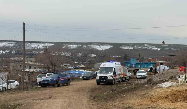 Diyarbakır'da 2 çocuk annesi, sırra kadem bastı