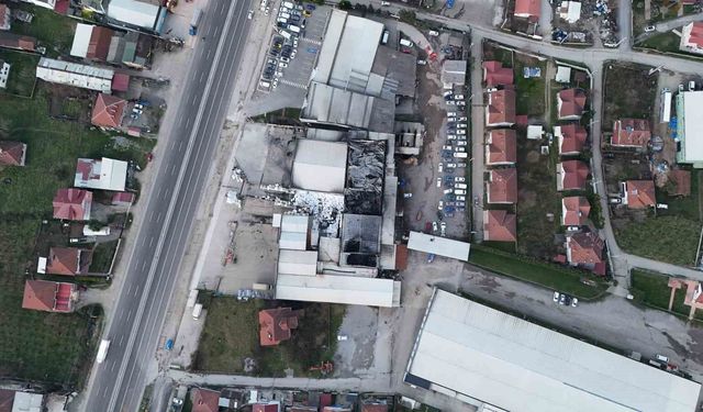 Düzce'de strafor fabrikasında hasarın boyutu ortaya çıktı