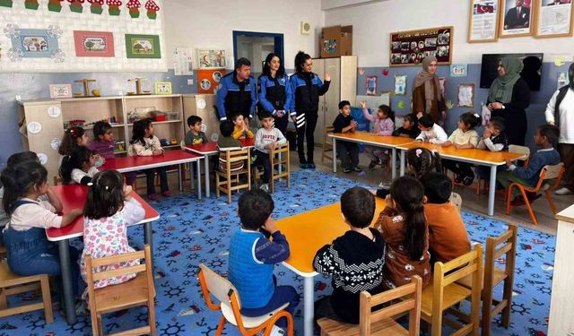 Erzincan'da 555 öğrenciye güvenlik ve trafik eğitimi verildi