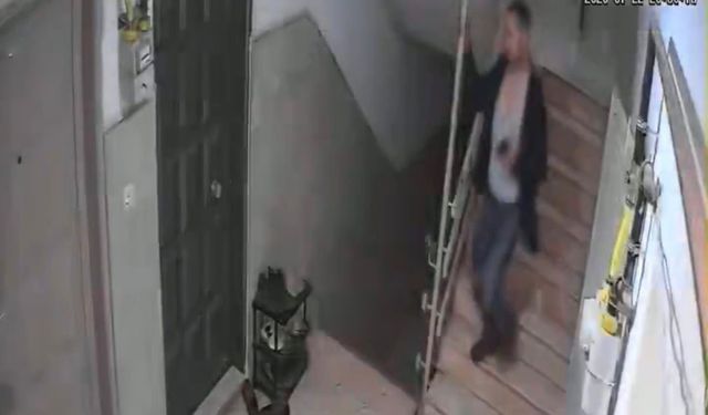 Eski eşine vahşeti yaşatan şahsın olay sonrası kaçma anları kamerada