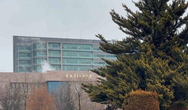 Gaziantep'te kızlarının müstehcen fotoğraflarını paylaşan kişiyi öldüren baba-oğula 11 yıl hapis