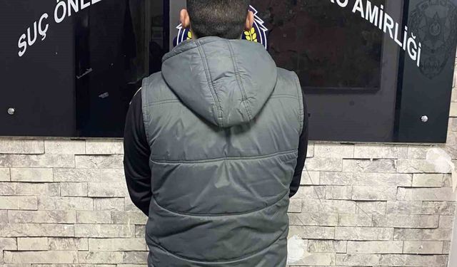 Gaziantep'te yağma suçundan 12 yıl cezayla aranan şahıs yakalandı