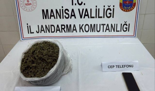 Gördes'te 2 kilo 352 gram kubar esrar ele geçirildi
