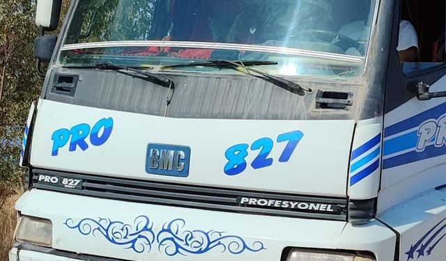 Hem kaçak moloz döktü, hem ehliyetsiz, hem de polise direndi