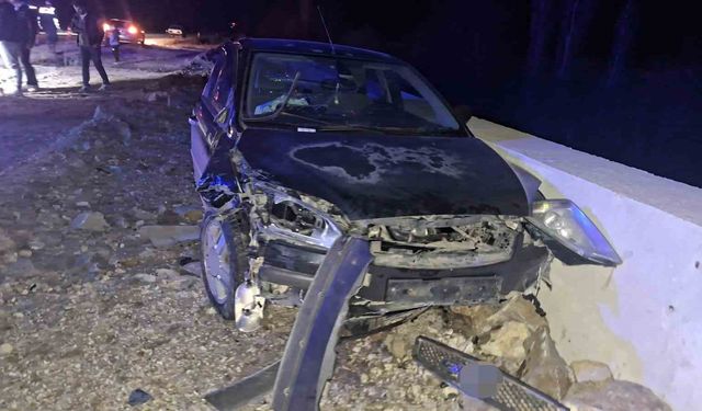 Hisarcık'ta otomobil ile motosiklete çarpıştı: 2 yaralı