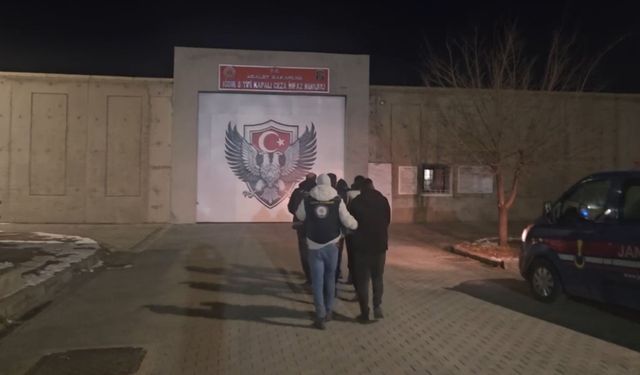 Iğdır'da göçmen kaçakçılığı operasyonu: 3 şüpheli tutuklandı