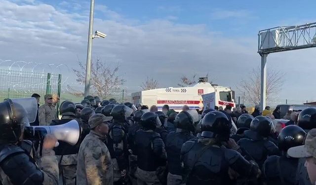 İmamoğlu'nun diplomasının iptaline ilişkin davada jandarmaya mukavemette bulunanlar hakkında soruşturma başlatıldı