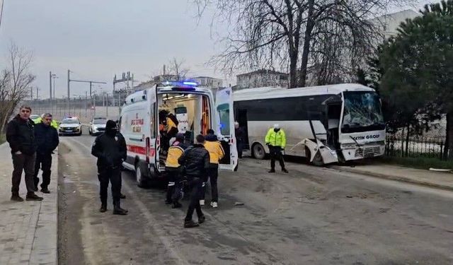 İşçi servisleri çarpıştı: 19 yaralı