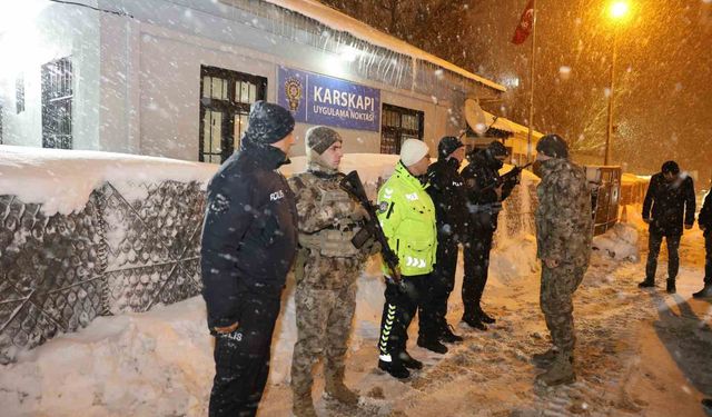 Karaburun'dan gece denetimi